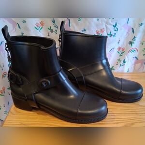 EUC Coach Black Rubber Moto Goth Preppy Causal Rain Bootie Boot Shoe SZ 7B